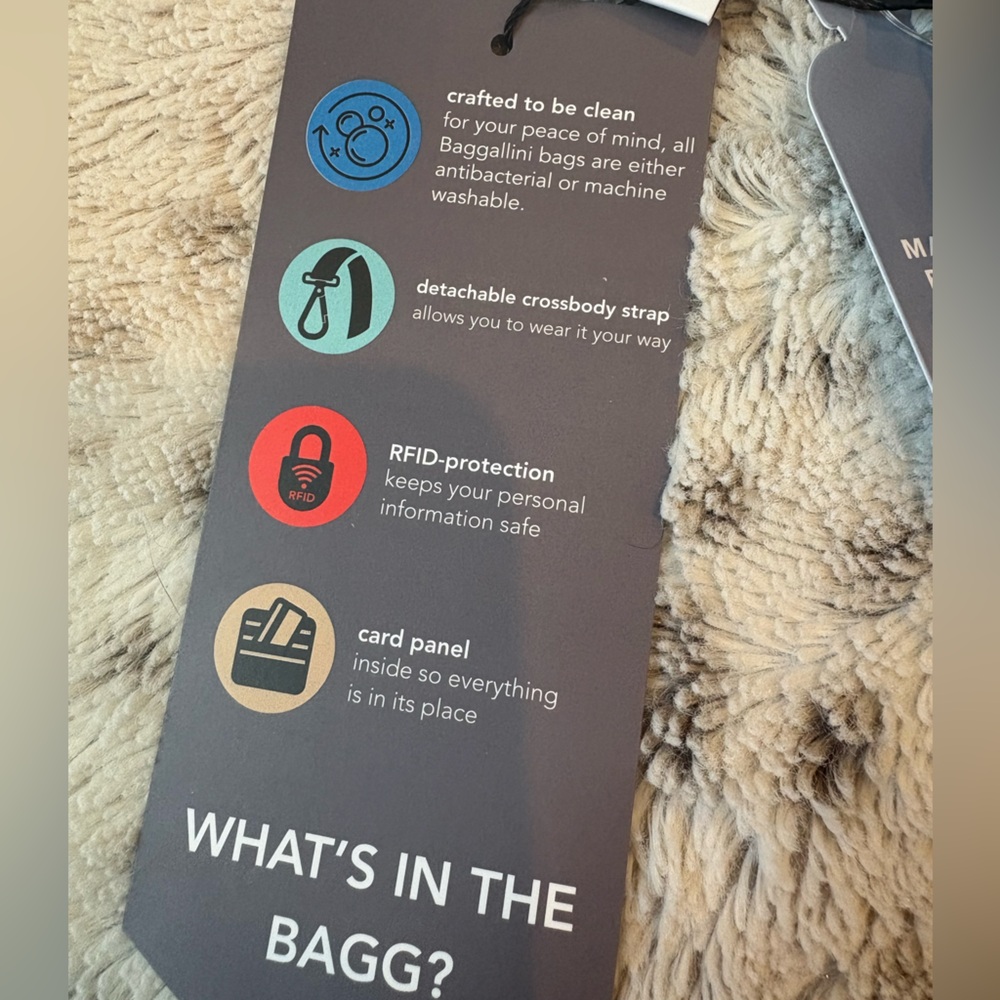 Baggallini triple zip belt bag - Picture 8 of 8